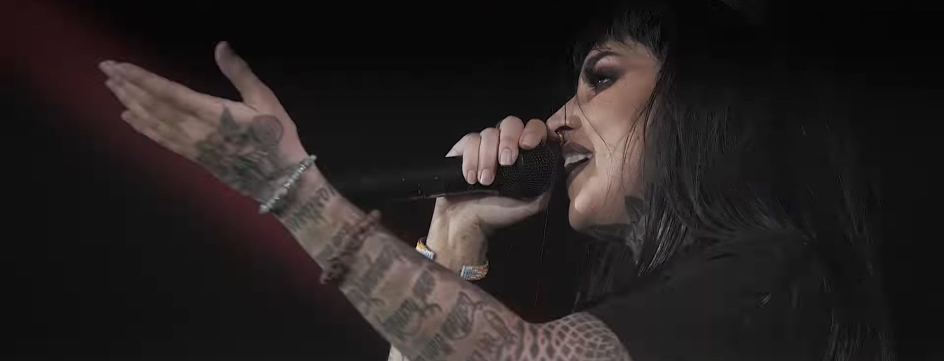 Jinjer - Pit Of Consciousness (Live In Kiev 2019)