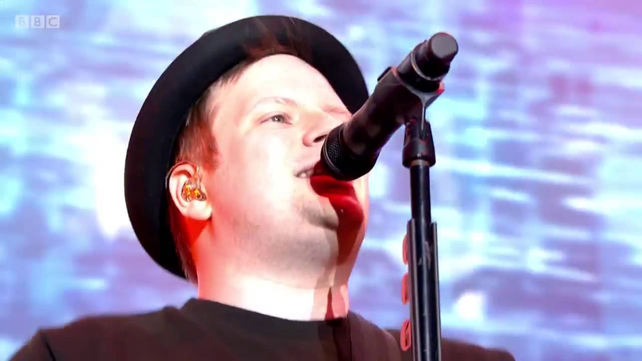 Fall Out Boy - Reading and Leeds Festival 2016 Full Set - HD