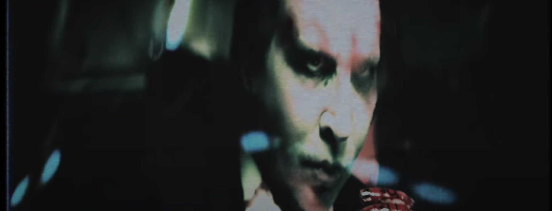 Marilyn Manson - Don\'t Chase The Dead (Official)