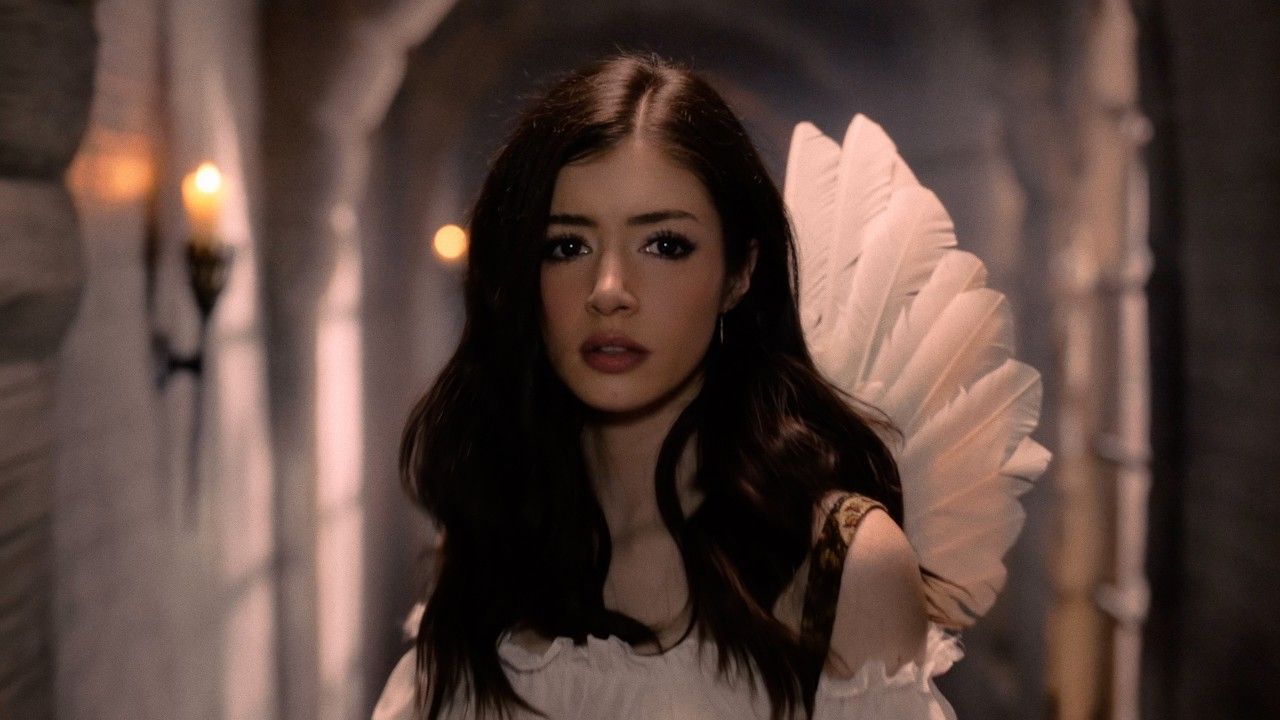 Chrissy Costanza ft. Voila - 7 Minutes in Hell (Official)