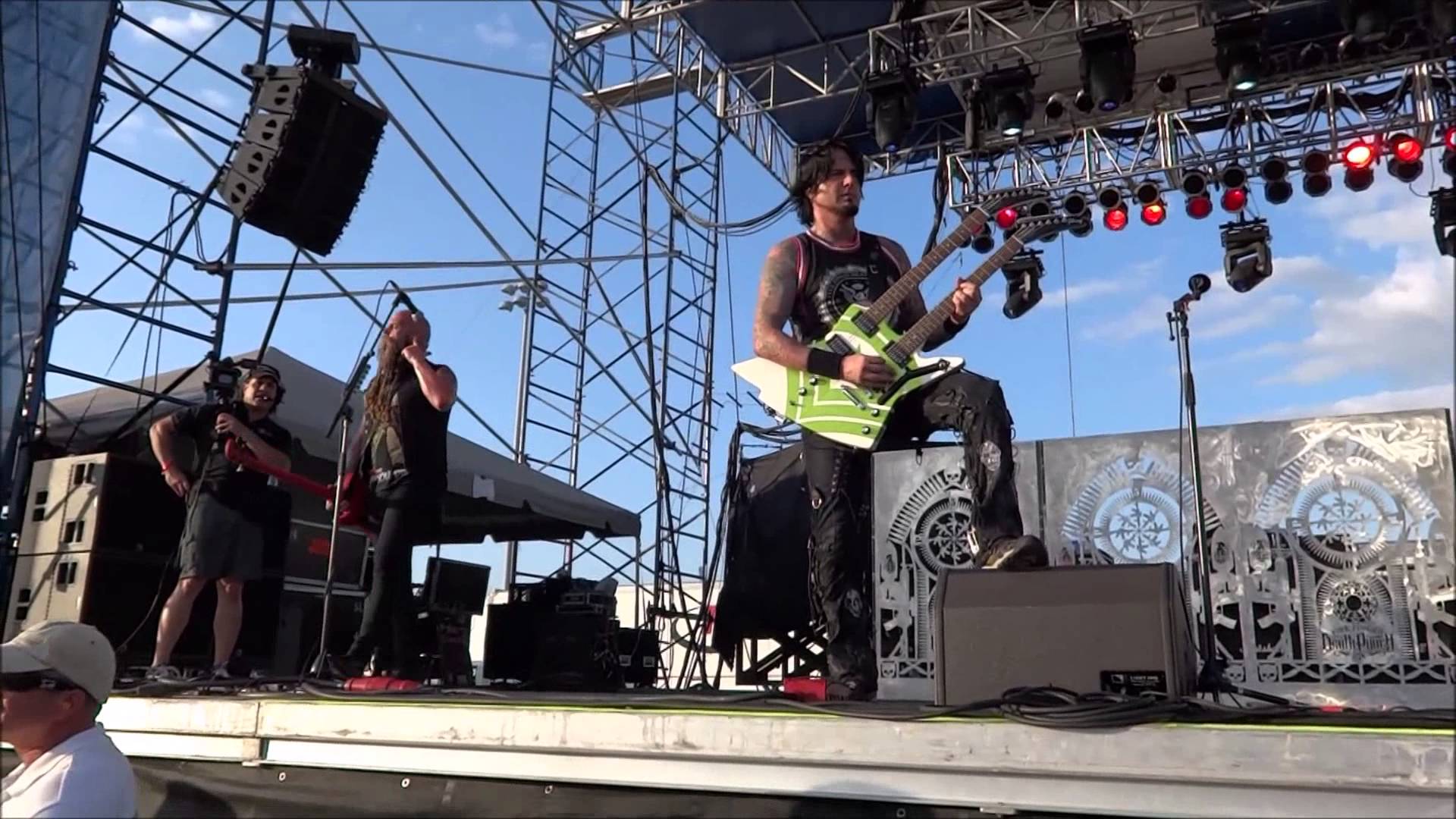 *Five Finger Death Punch* Live at Fort Rock 2014
