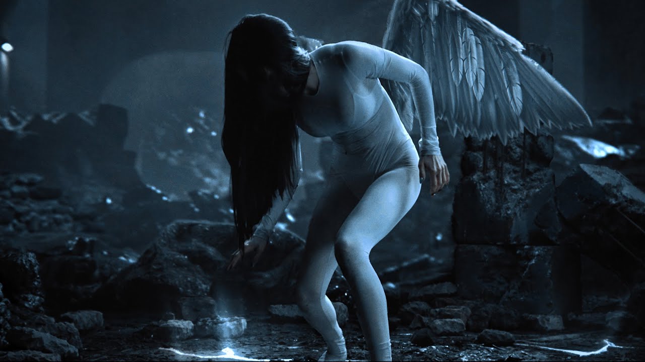 Poppy - Bruised Sky (Official)