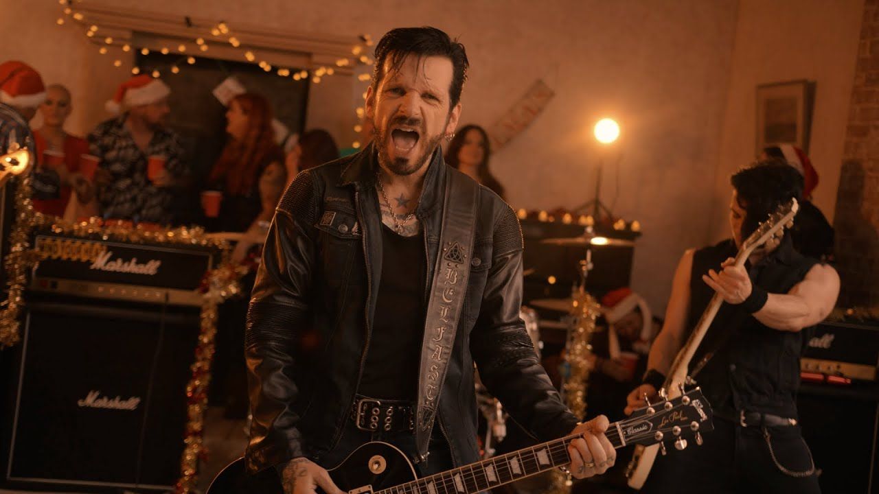 Ricky Warwick - All I Want for Christmas... Is Christmas! (Official)