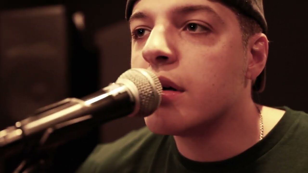 Mnys - Everything\'s Fine (Acoustic)