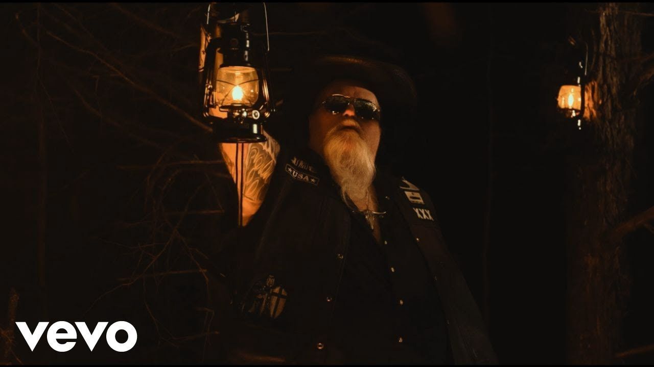 Texas Hippie Coalition - Gunsmoke (Official)