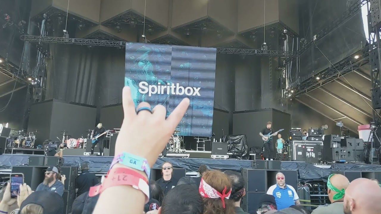 Spiritbox - Live at Louder Than Life Festival 2021