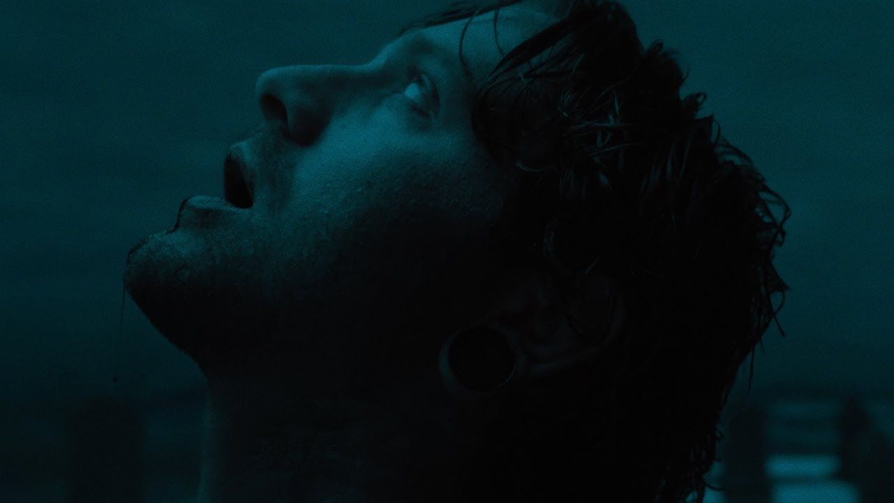 Fame On Fire - Suicide (The Lovers) (Official)