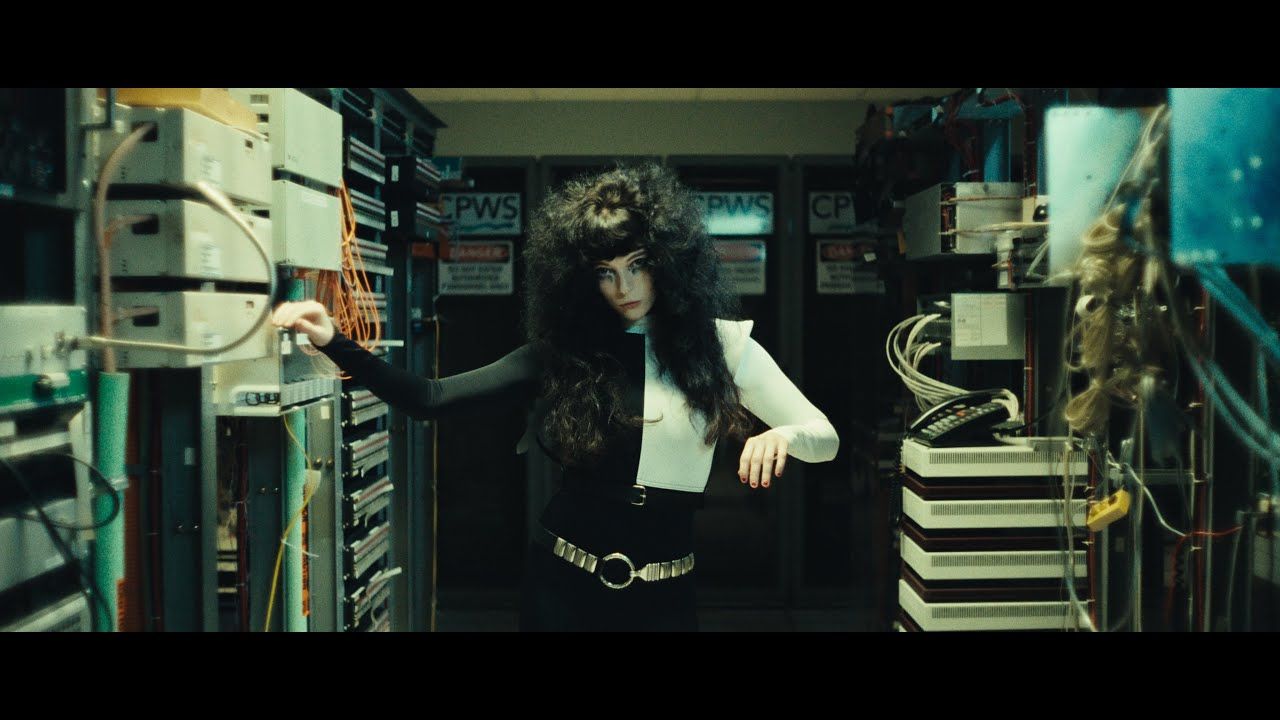 Starbenders - Tokyo (Official)