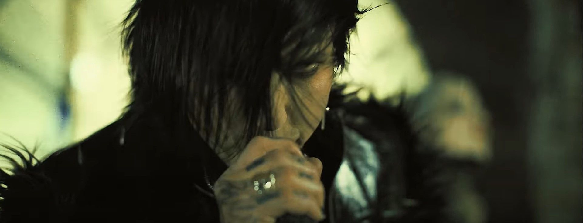 Vampires Everywhere! - Witch (Official)