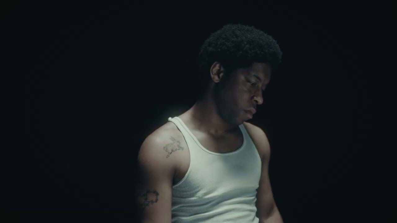 Kennyhoopla - One Tulip// (Official)