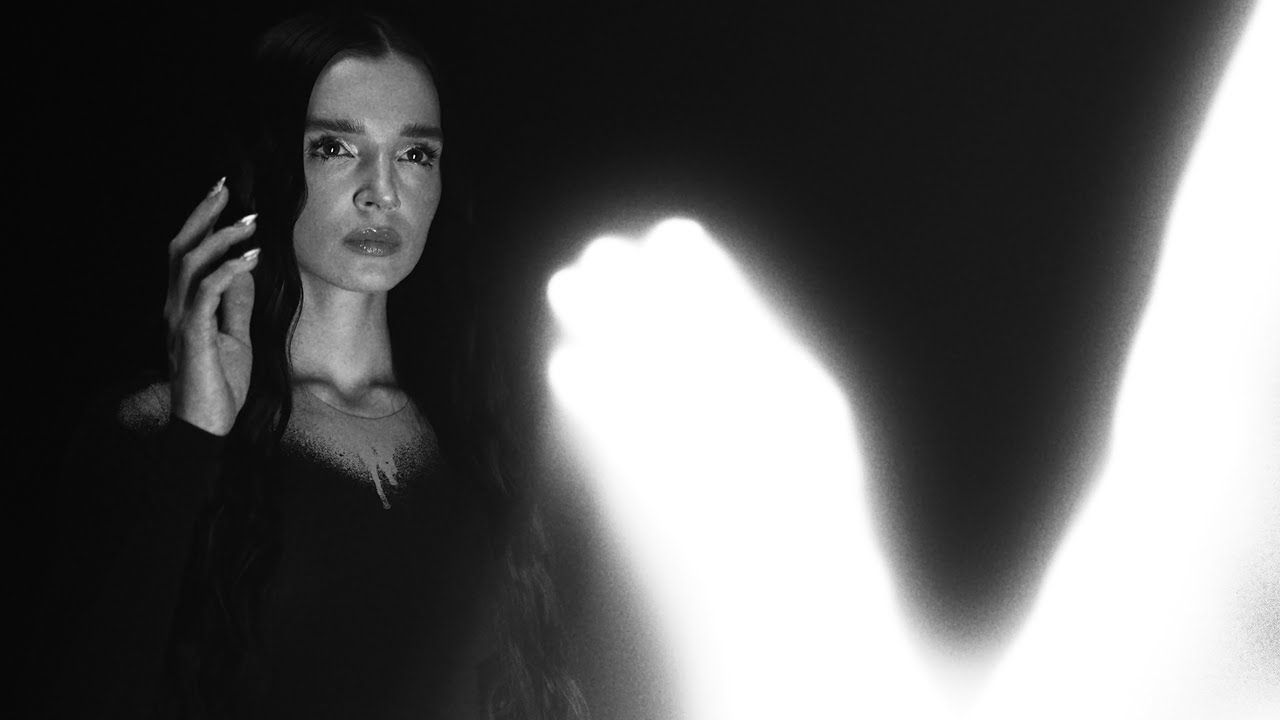 Poppy - Guardian (Official Visualizer)