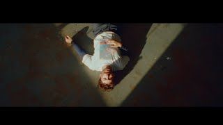 Runnner - Achilles And (Official)
