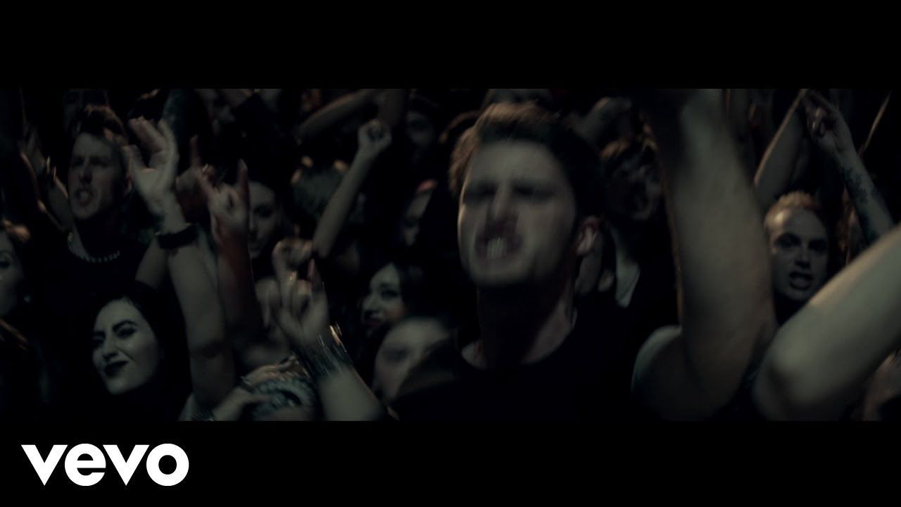 Avenged Sevenfold - God Damn (Official)