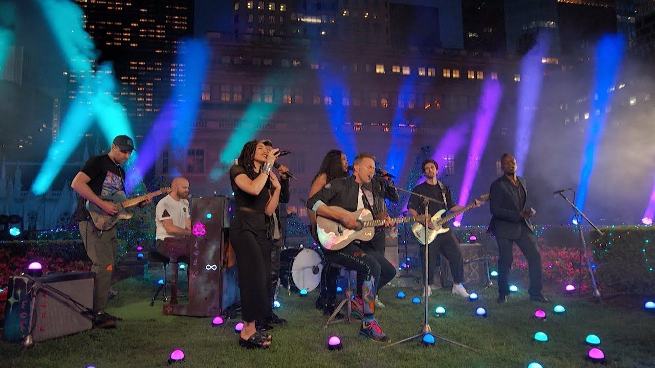 Coldplay - Higher Power (Live in Jimmy Fallon 2021)