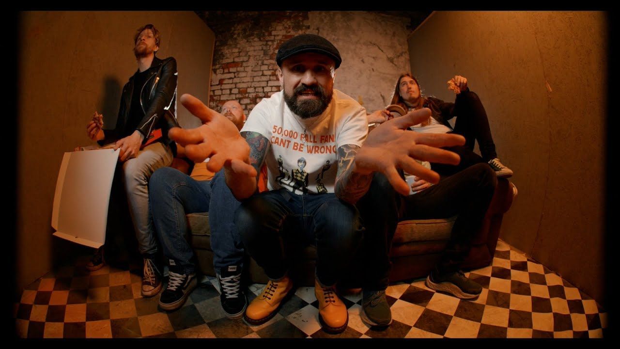 Massive Wagons - Missing On TV (Official)