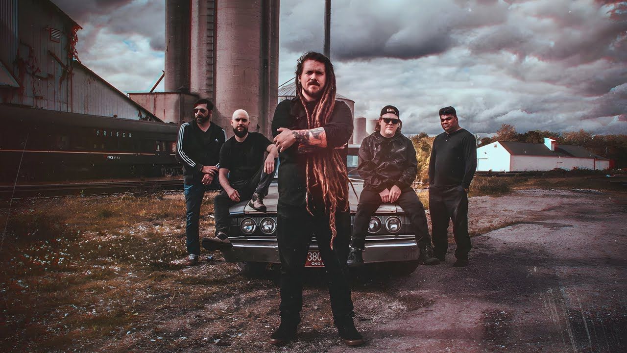 Silent Home - S.O.L. (Official)