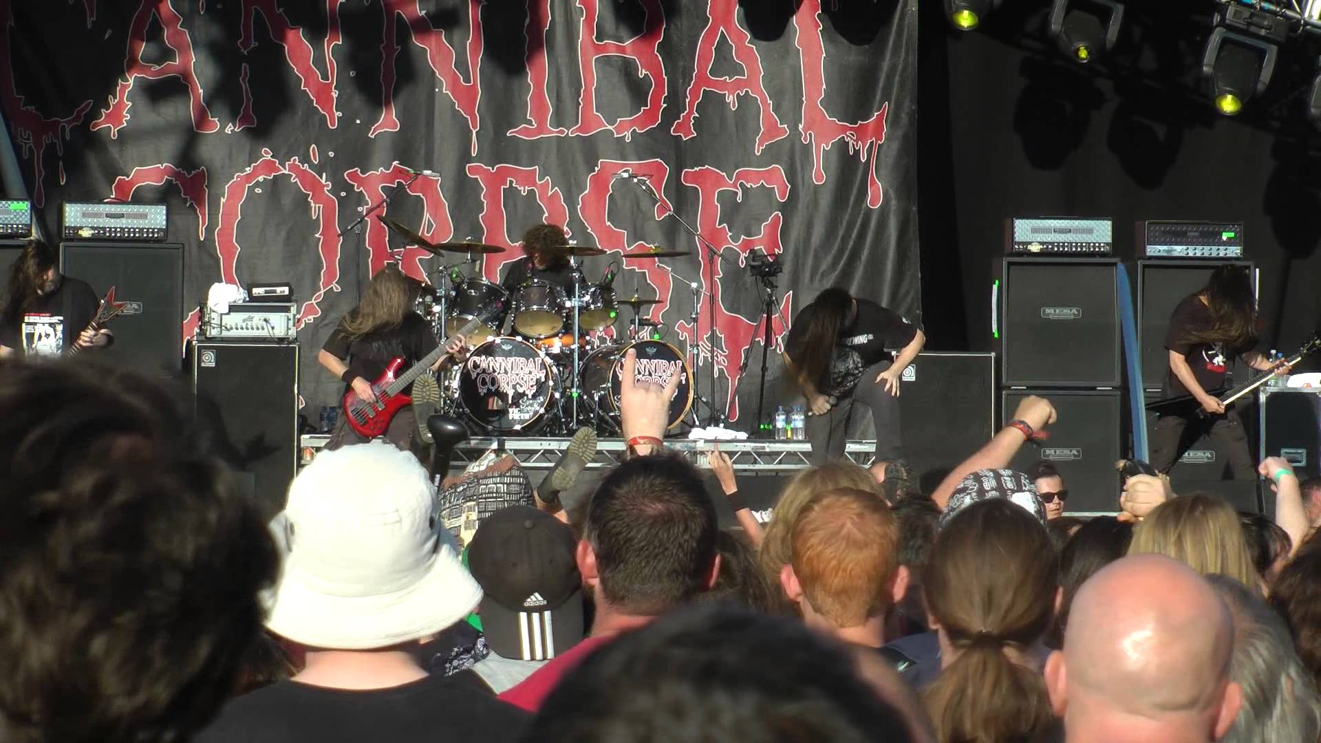 Cannibal Corpse - Hammer Smashed Face & Devoured By Vermin live at Bloodstock 2015