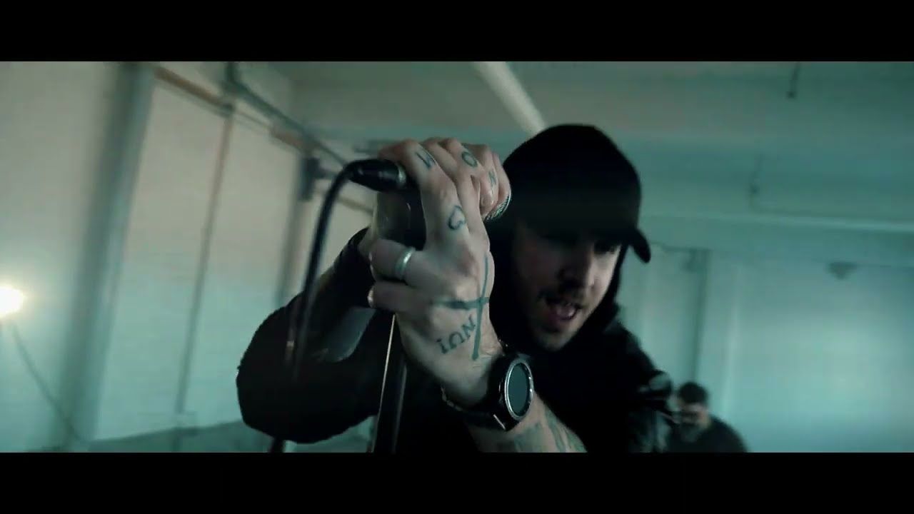 Sailor Hunter - Scarred (Official)