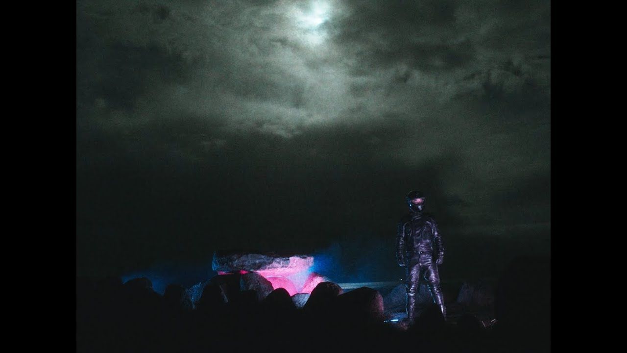 Chris Harms - Lunamor (Official)