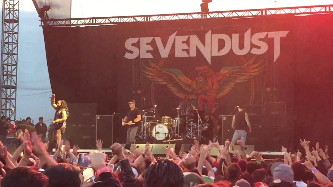 SEVENDUST - Thank You (Live at KnotFest 2016 MEXICO)