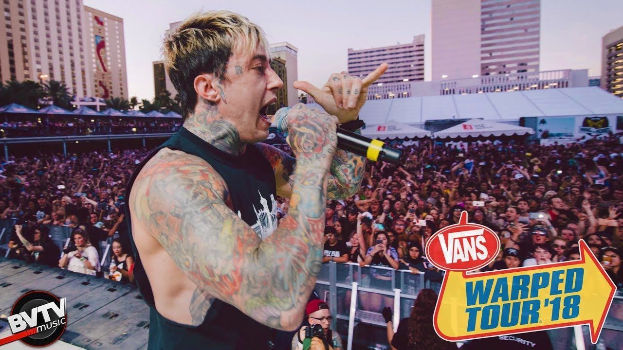 Falling In Reverse - Losing My Life @ Warped Tour 2018 LIVE