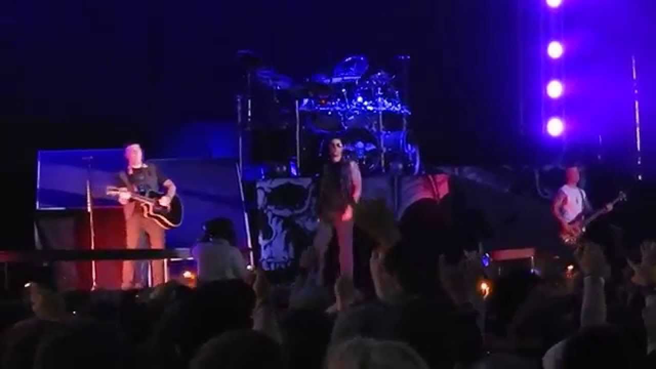 Avenged Sevenfold - So Far Away (live at Nova Rock Festival 2014)