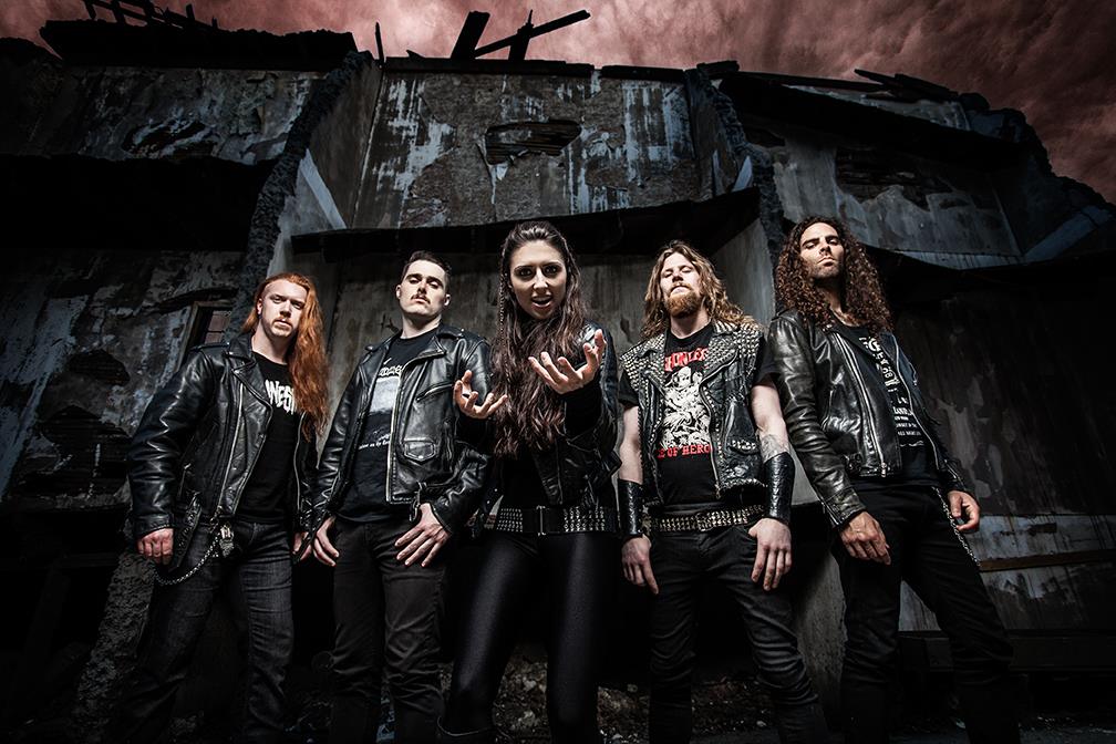 Unleash the archers. Archers группа. Unleash the Archers вокалистка. Unleashed шведская группа.