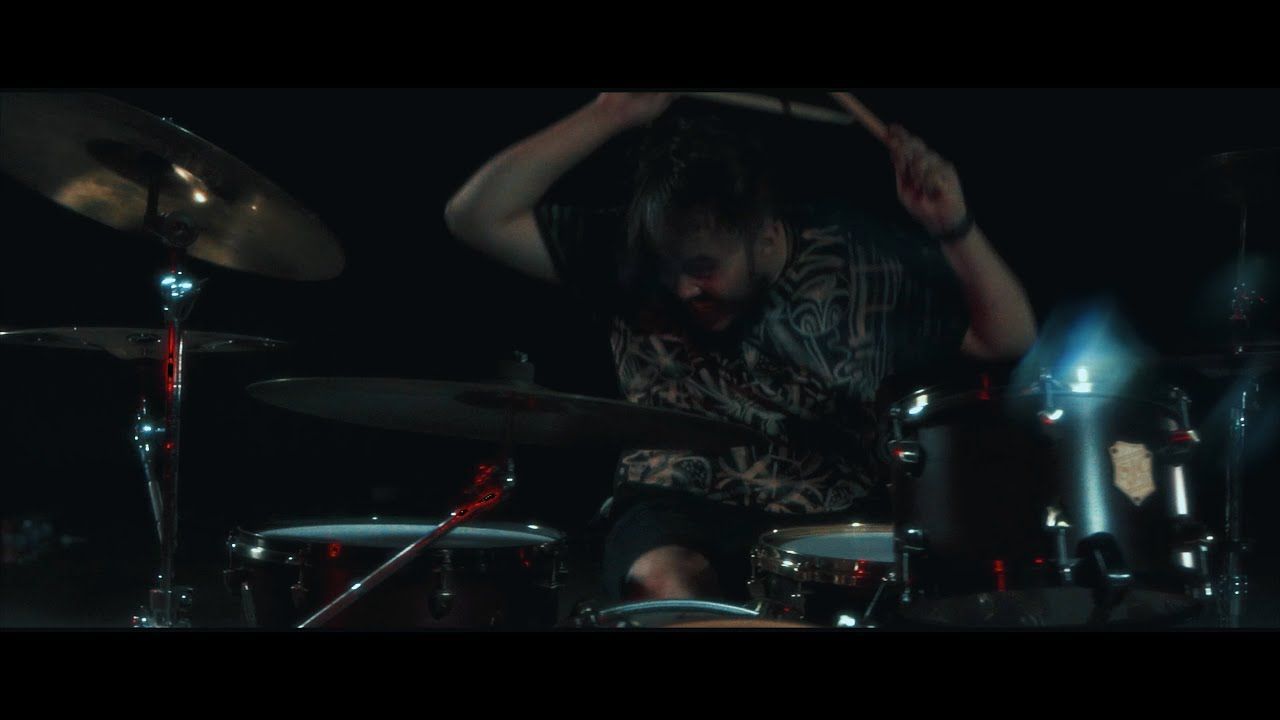 Reminitions - Glass Mouth (Official)