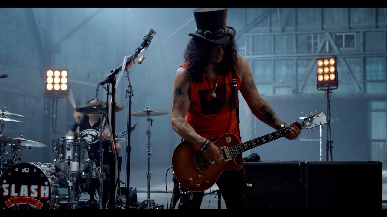 Slash ft. Myles Kennedy and The Conspirators - The River Is Rising (Official)