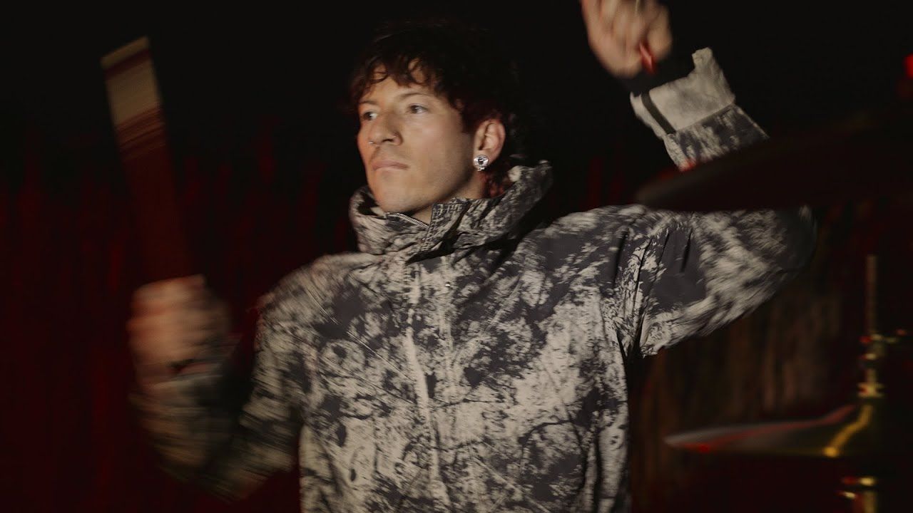 Twenty One Pilots - Vignette (Official)