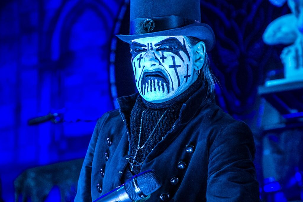 KING-DIAMOND-Release----Welcome-Home----Performance-Clip-From----Songs-For-The-Dead-Live----DVD-Blu-Ray.jpg