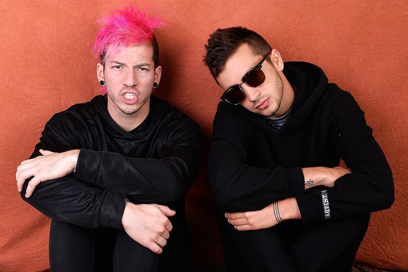 we-spoke-to-twenty-one-pilots-fans-to-find-out-why-they-love-them-so-much-04.jpg